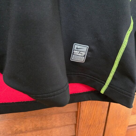 Nike Men's Medium Pro Combat Hyperwarm Dri-Fit Max 1/4 Zip Pullover Black Neon - Picture 7 of 7
